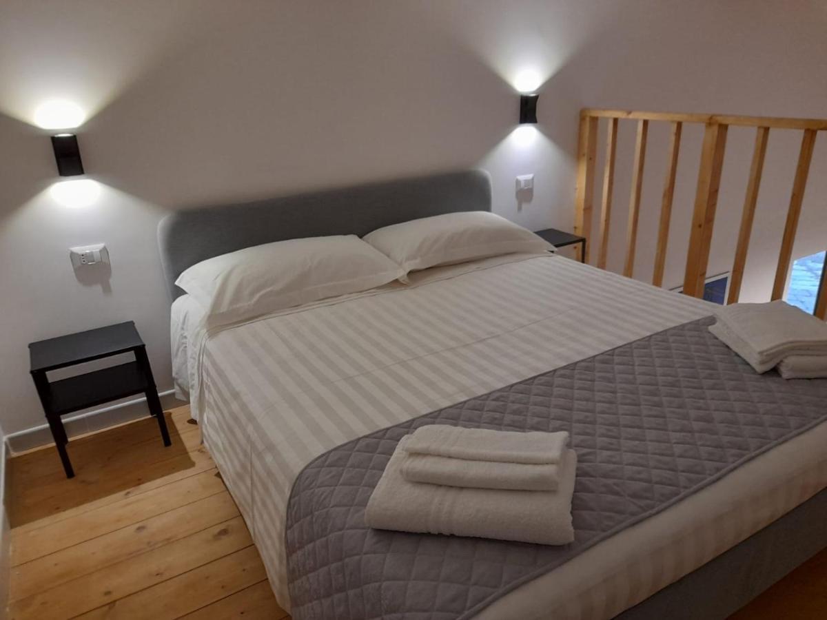 La Casa Di Fofo' Hotel Наполи Екстериор снимка
